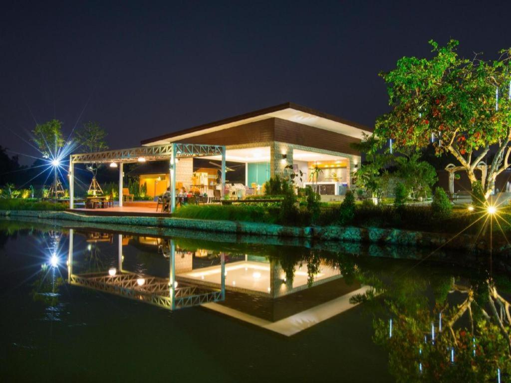 Bua Tara Resort Nong Prue Exterior photo